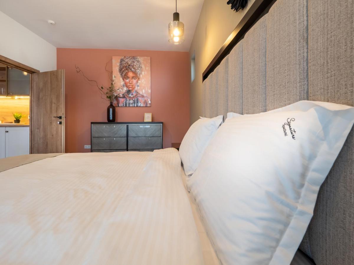 Signature Aparthotel - Boutique 加拉茨 外观 照片
